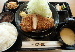 「和豚もちぶたロースかつ定食(150g)」1,350円